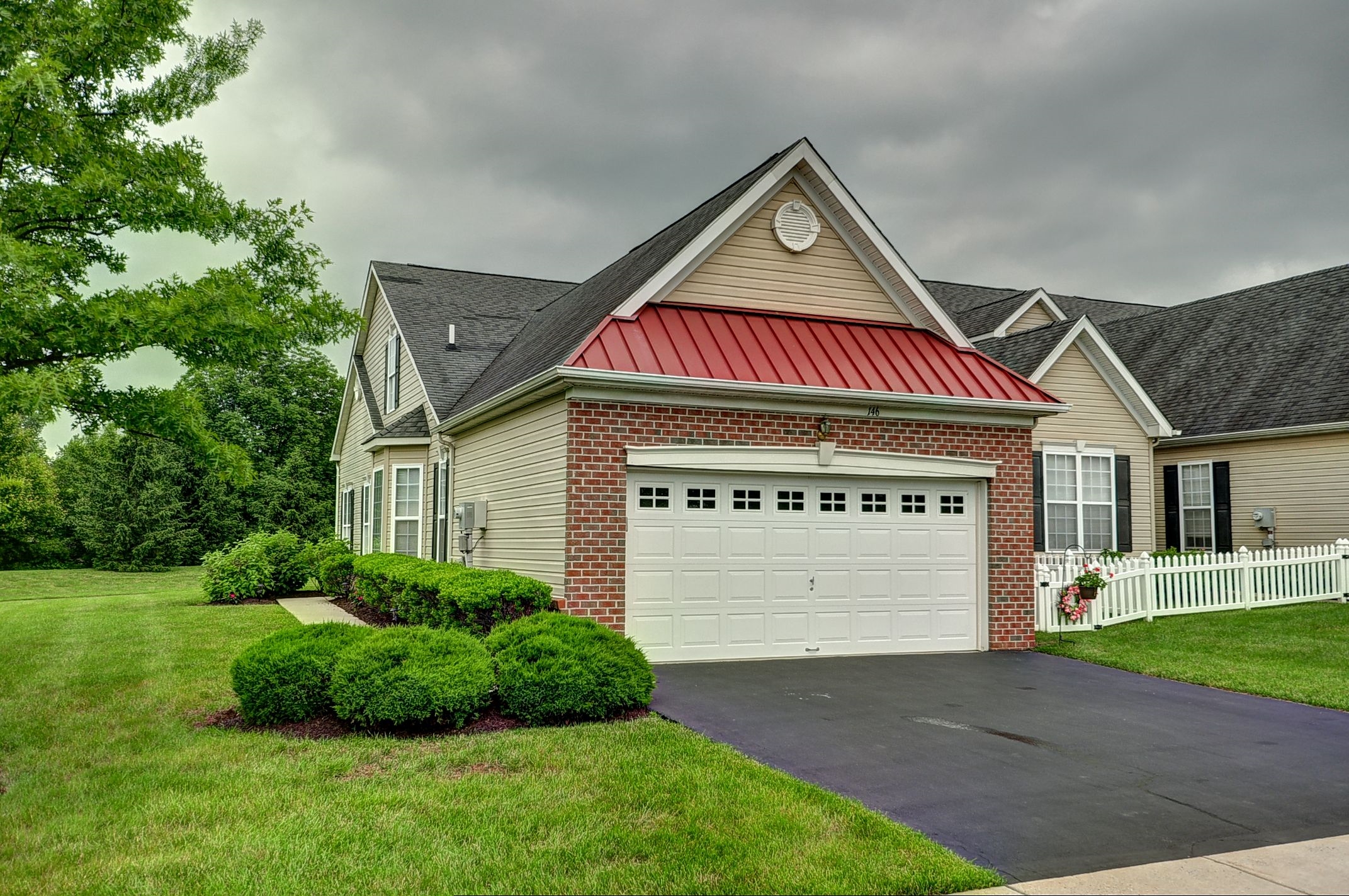 Superior EndUnit Townhome in 55+ Community of Sellersv