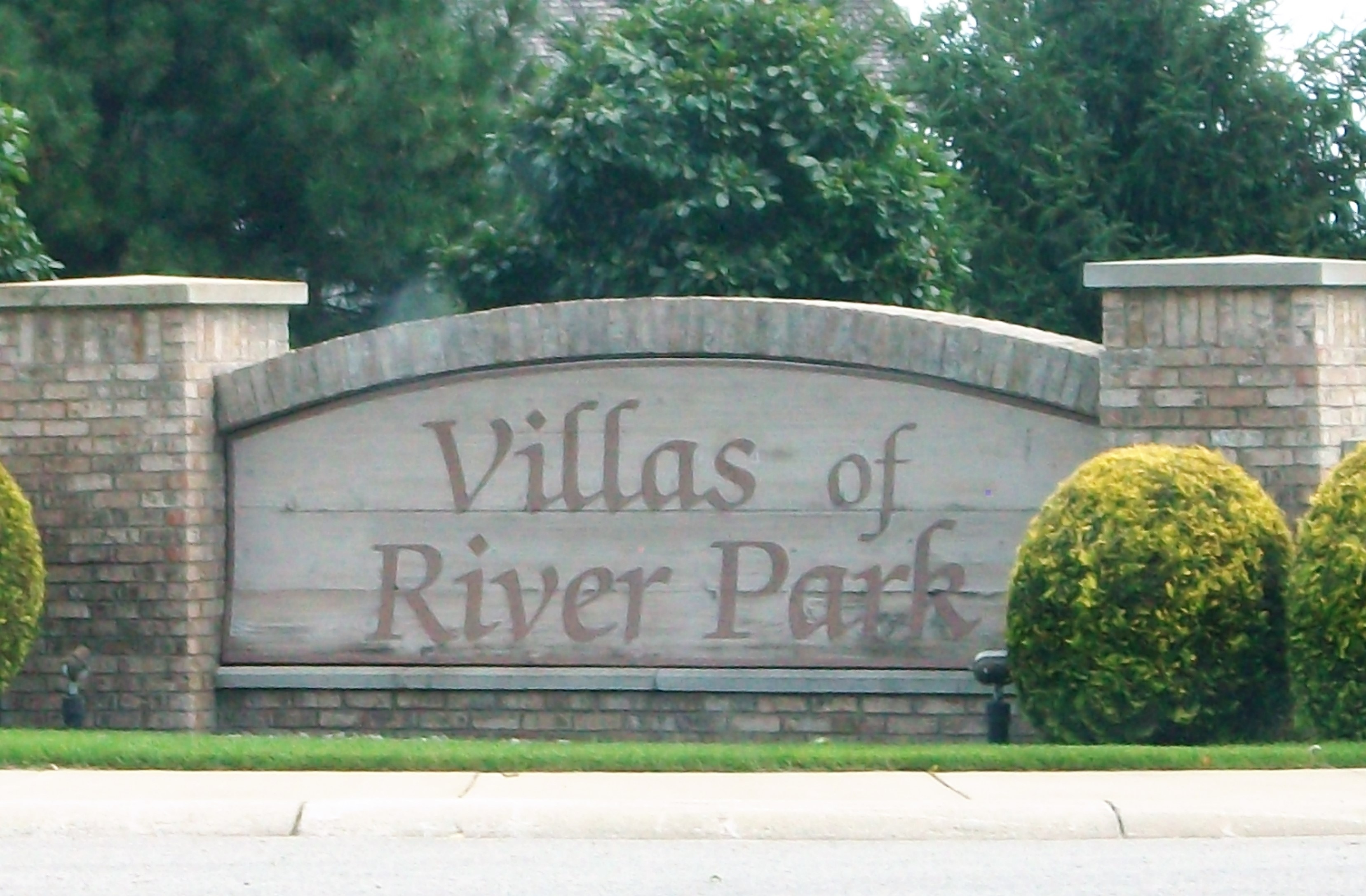 villa_of_river_park.JPG