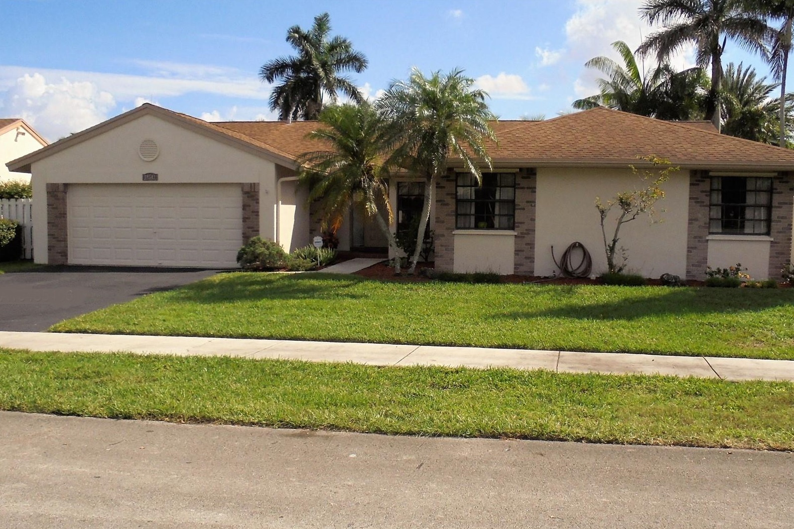 A Spacious 4 Bed/2 Bath Shenandoah Home Sold in Davie