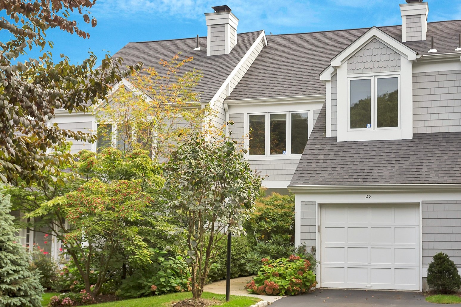 Public Open House at 28 Berrybush Lane, Clarewood Villa