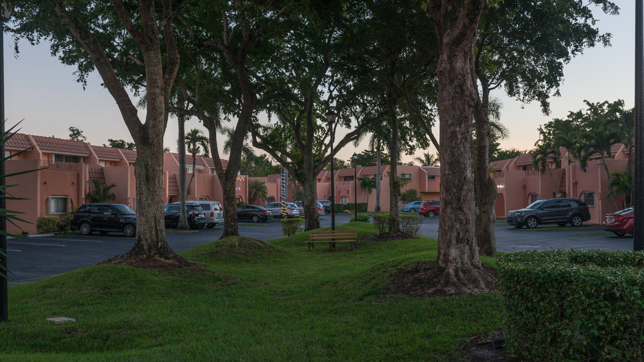 Mouna_Sief_property_pictures_255_Jacaranda_Dr-107.jpg