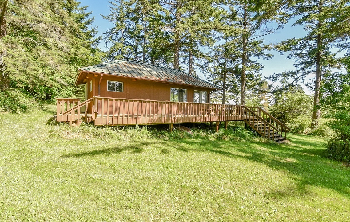 A wonderful Sinclair Island cabin