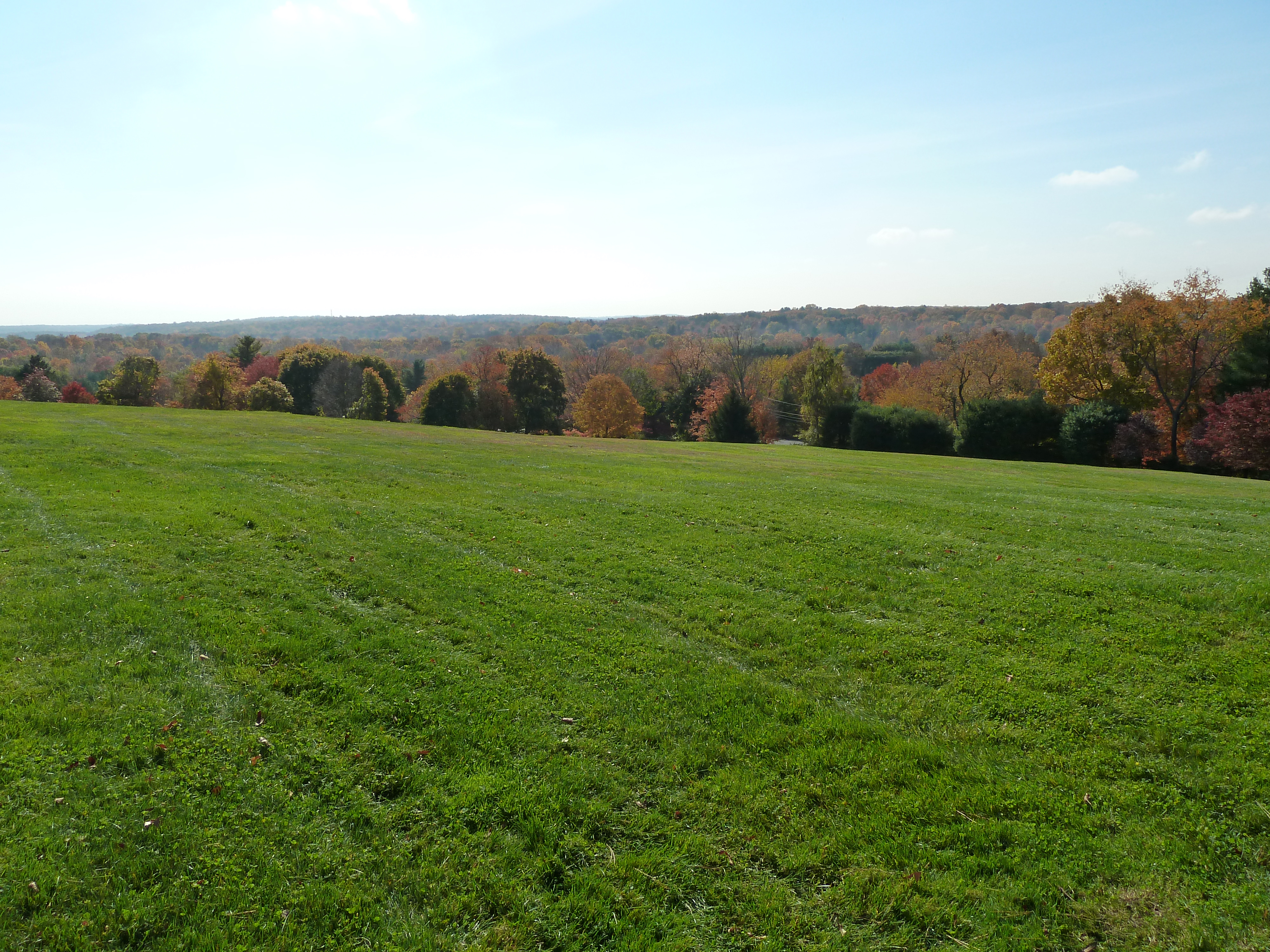 Wilton, CT Beautiful Places & Open Spaces! Trails & P