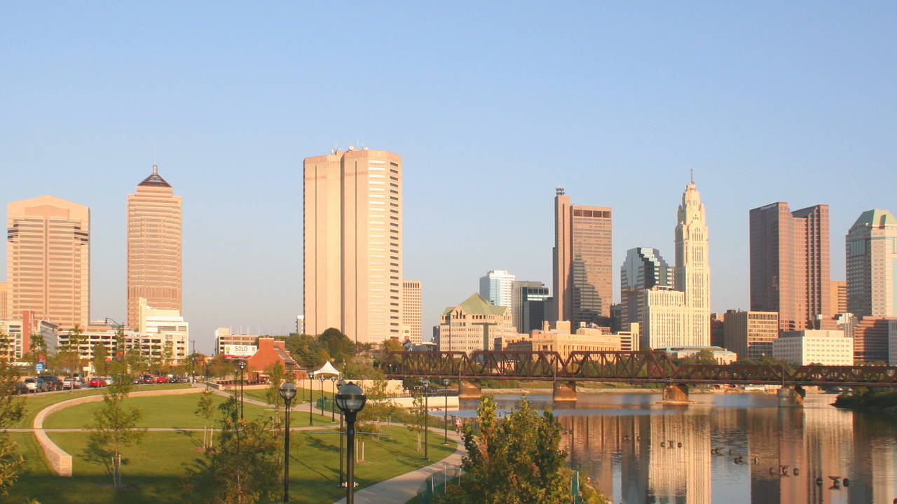Columbus-ohio-skyline-panorama.jpg