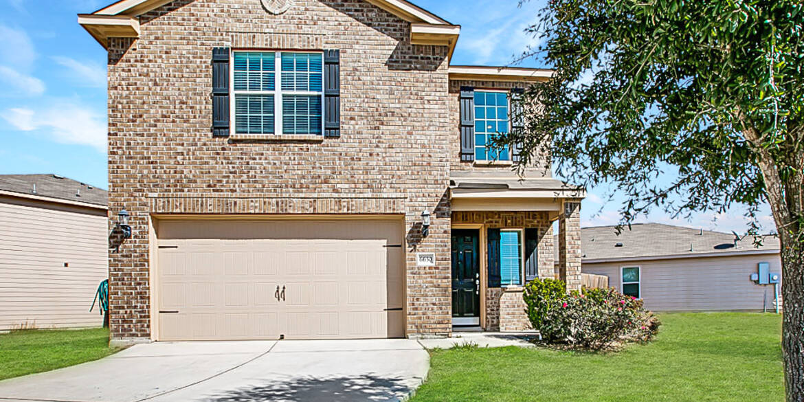 Beautiful twostory home in Luckey Ranch!