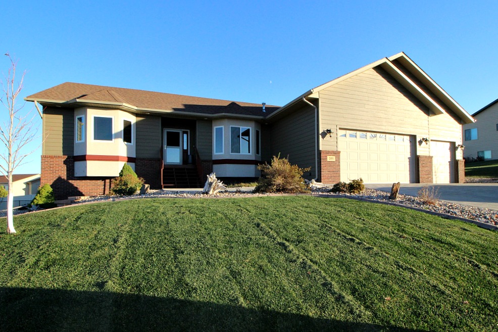 311 Enchantment Road Rapid City, SD 57701