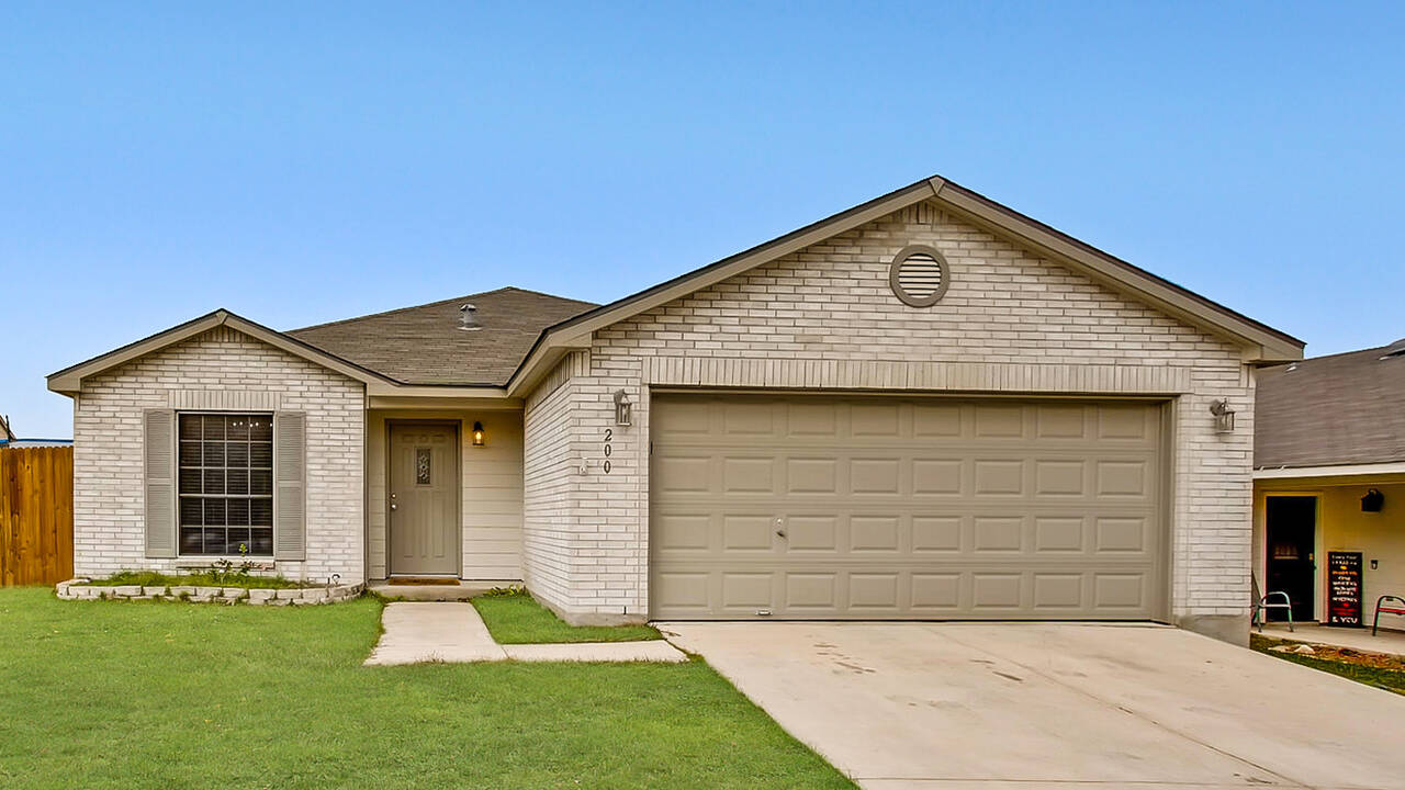 200_Willow_Run_Cibolo_TX_78108-large-001-002-Exterior_Front-1500x1000-72dpi.jpg