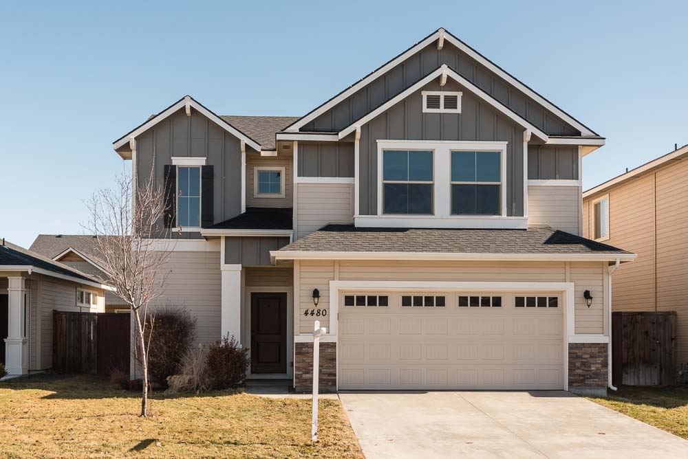 Southeast Boise Beautiful Home Under 300K