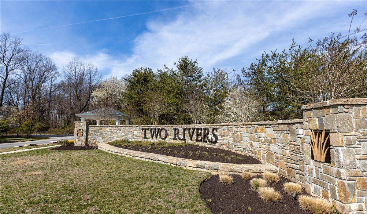 Real_estate_in_The_Two_Rivers_community_of_Odenton.jpg