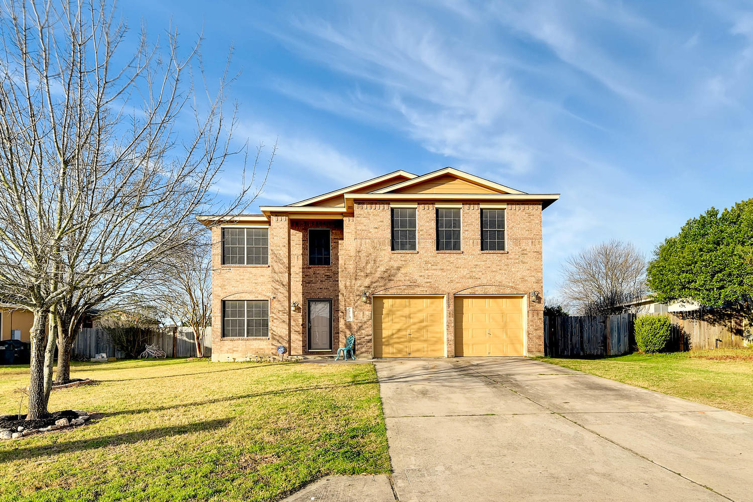 amazing-2-story-house-in-kyle-for-sale