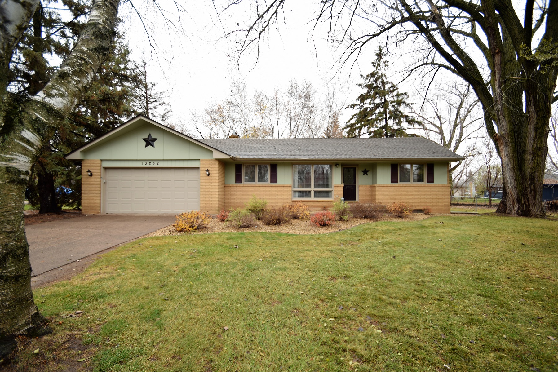 Who wants to see this Coon Rapids Rambler For Sale? SOL