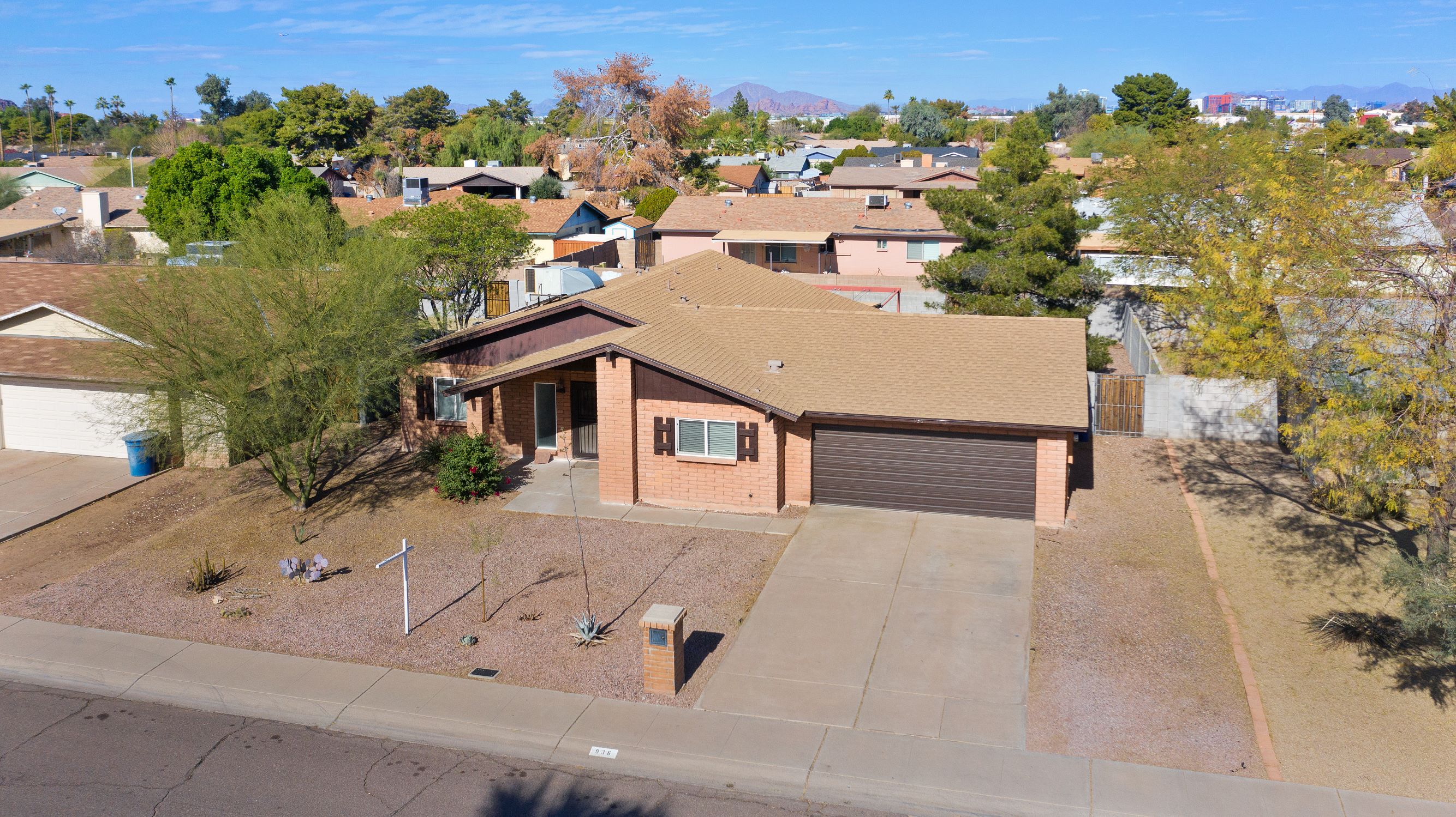 936 W HERMOSA DR, Tempe, AZ 85282 Single Family Home