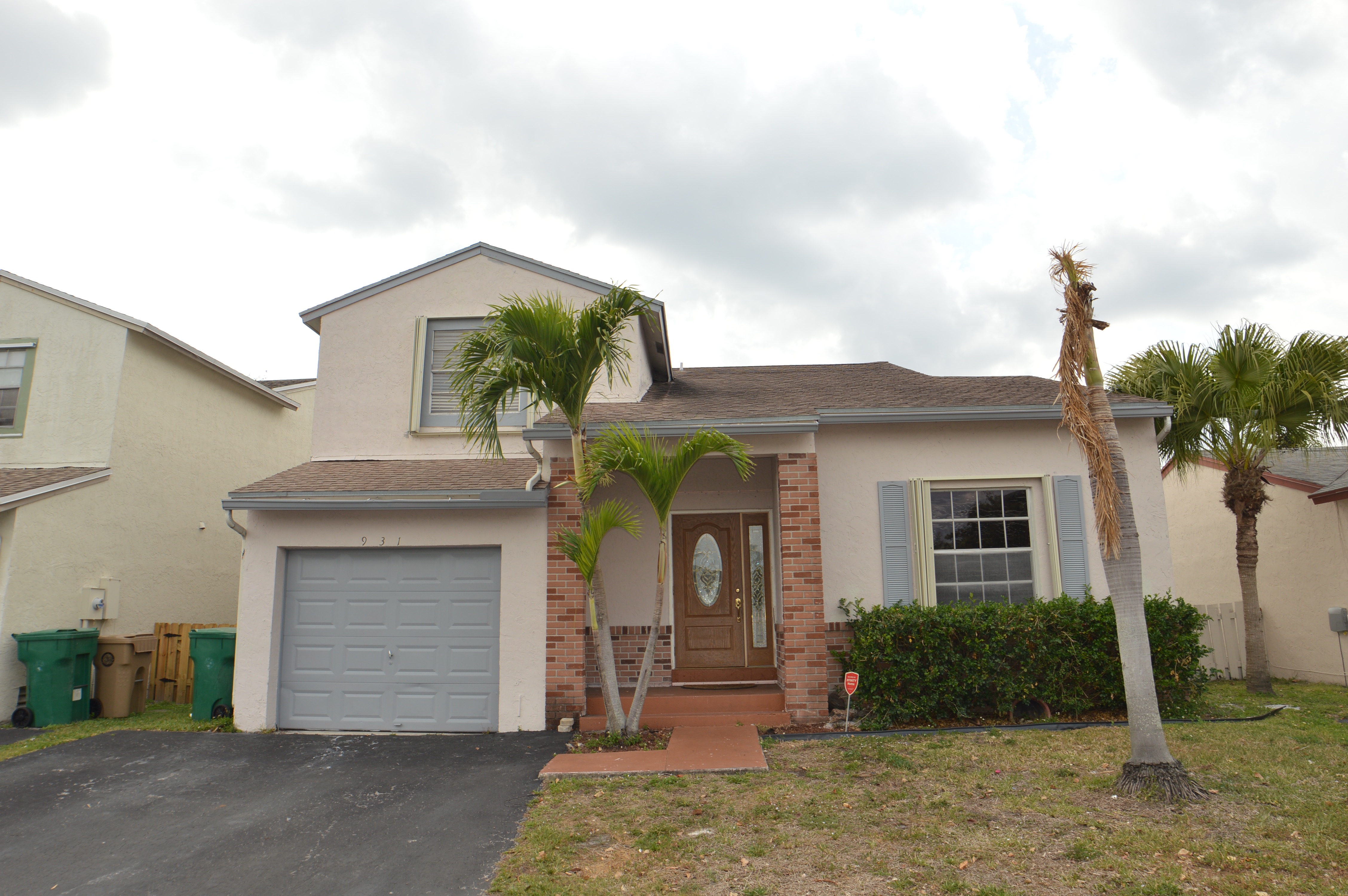 3/2.5 Shenandoah Home for Sale in Davie!