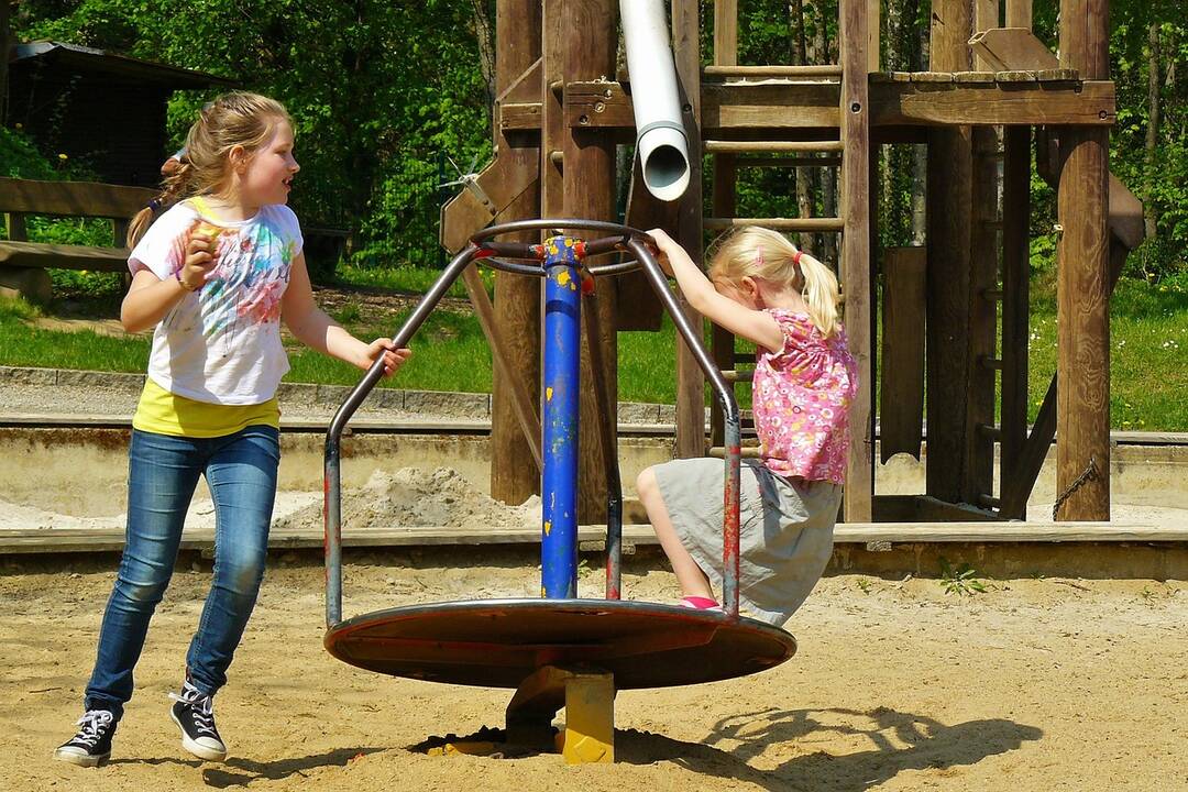 Children.Playing.jpg