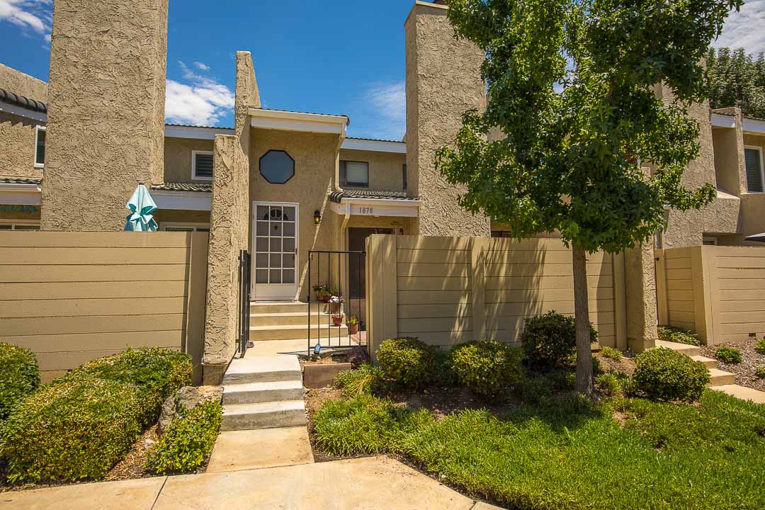 Just Sold in Simi Valley! Stonegate Villas Townhome