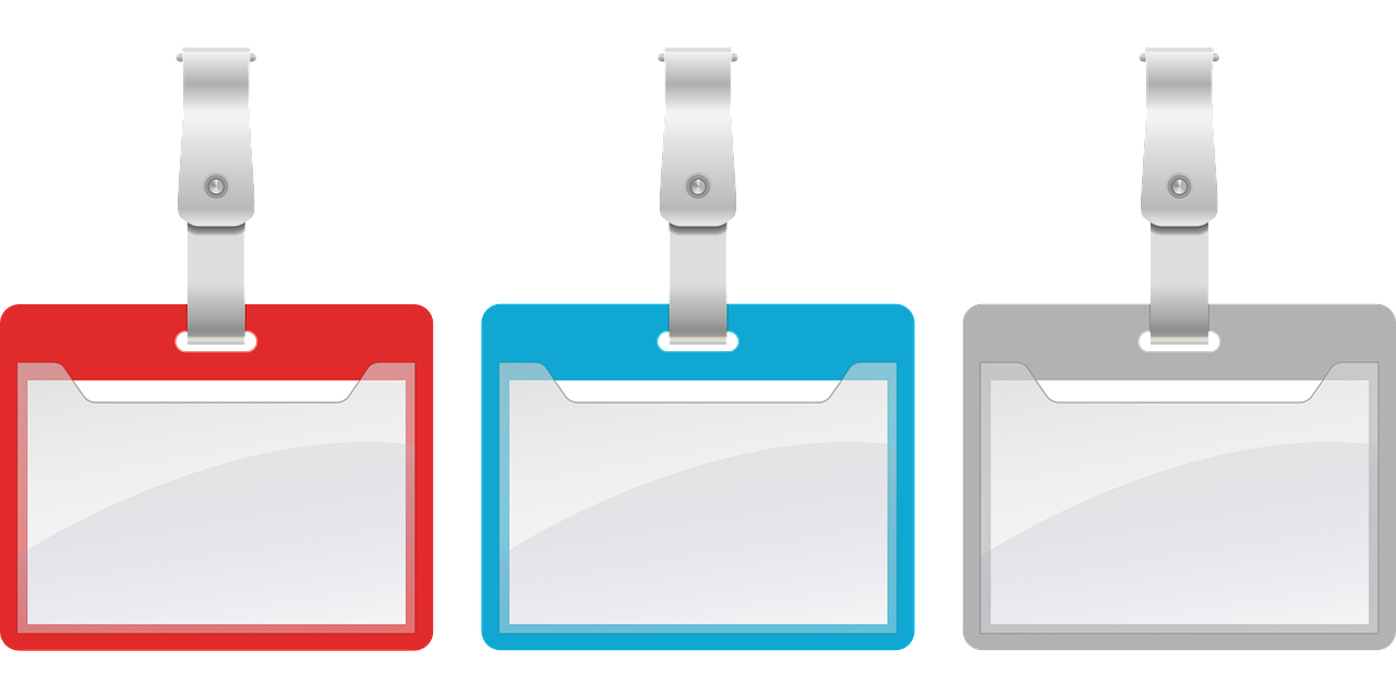 Pros and Cons to Wearing a Name Badge
