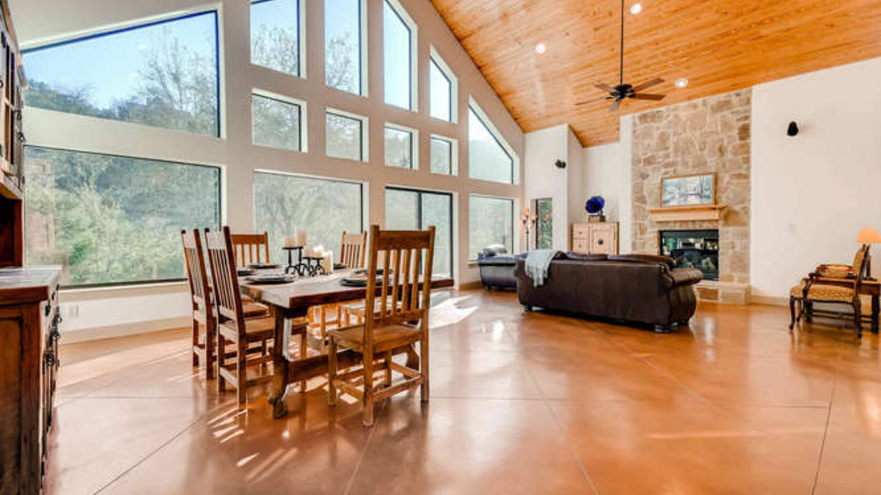 2611_Indian_Creek_Rd_Austin_TX-small-011-18-Dining_Room-666x444-72dpi.jpg