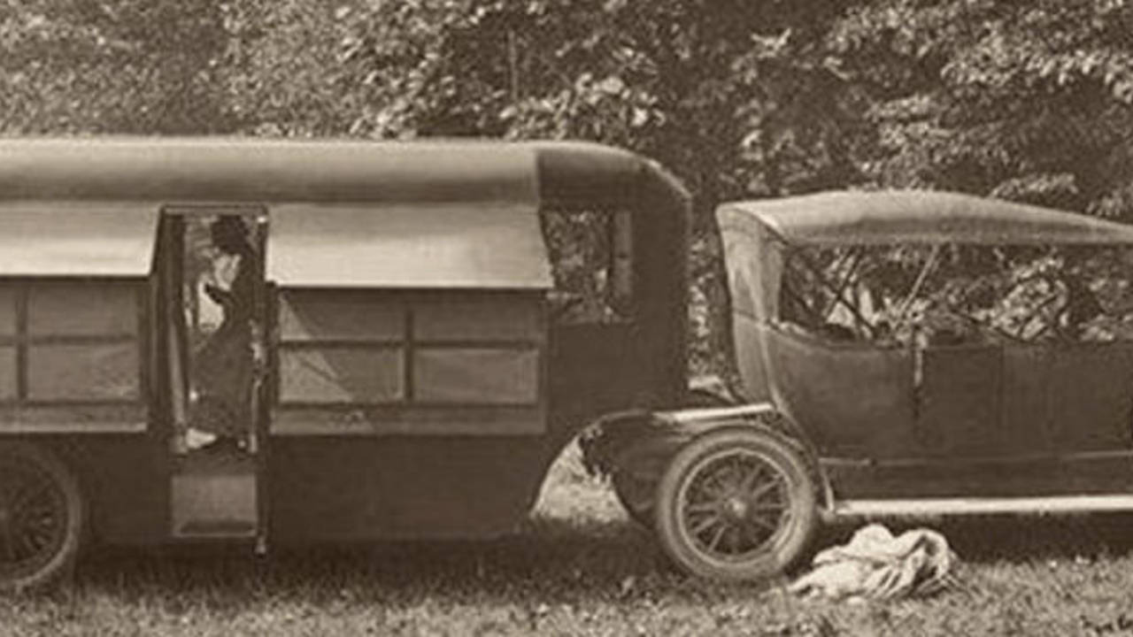 1920-travel-trailer-by-Curtiss-.jpg