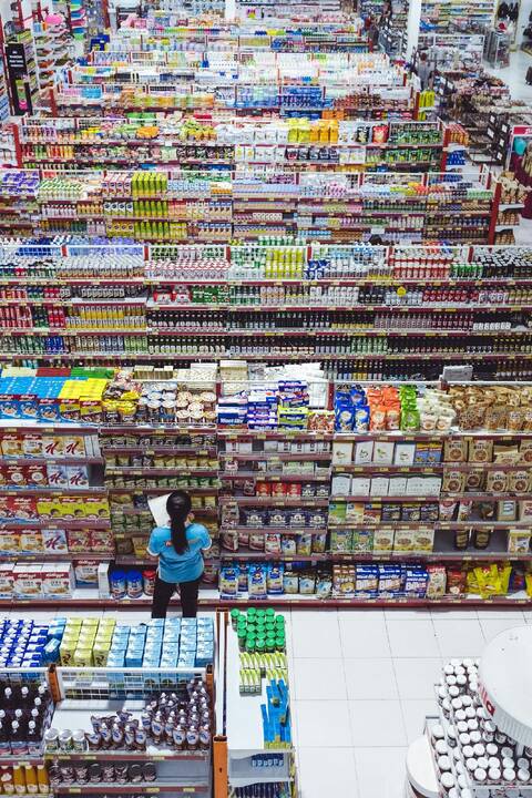 woman_checking_labels.jpg