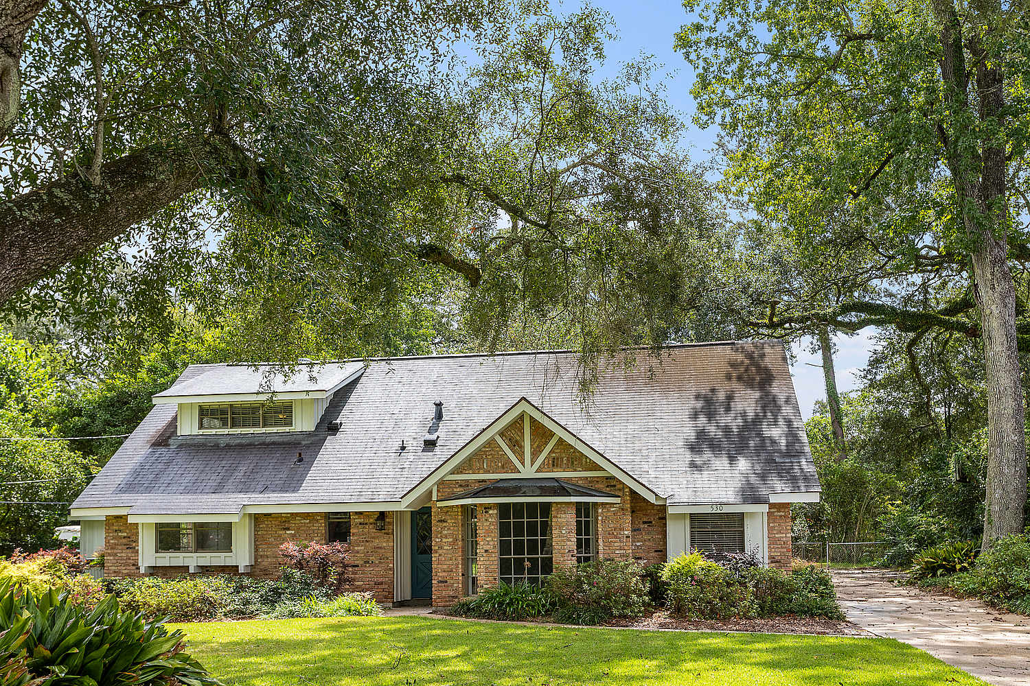 MAGNOLIA WOODS 530 Castle Kirk