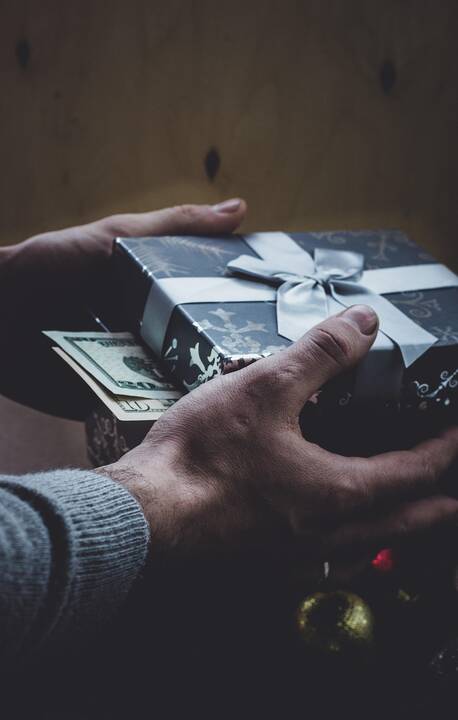 gift_of_cash.jpg