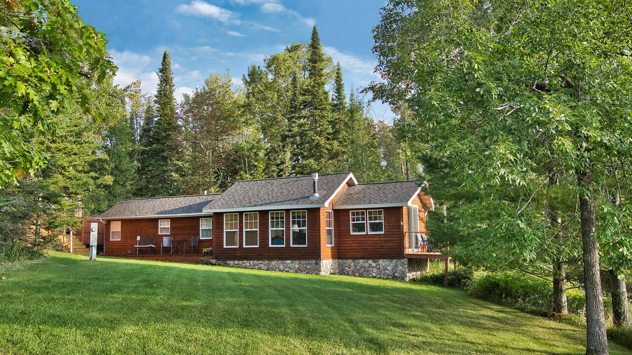 Cabin_side.jpg