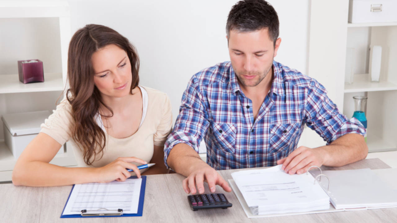 How_to_Use_a_Mortgage_Calculator_to_Determine_Your_Monthly_Payments_Interest_and_More.jpg