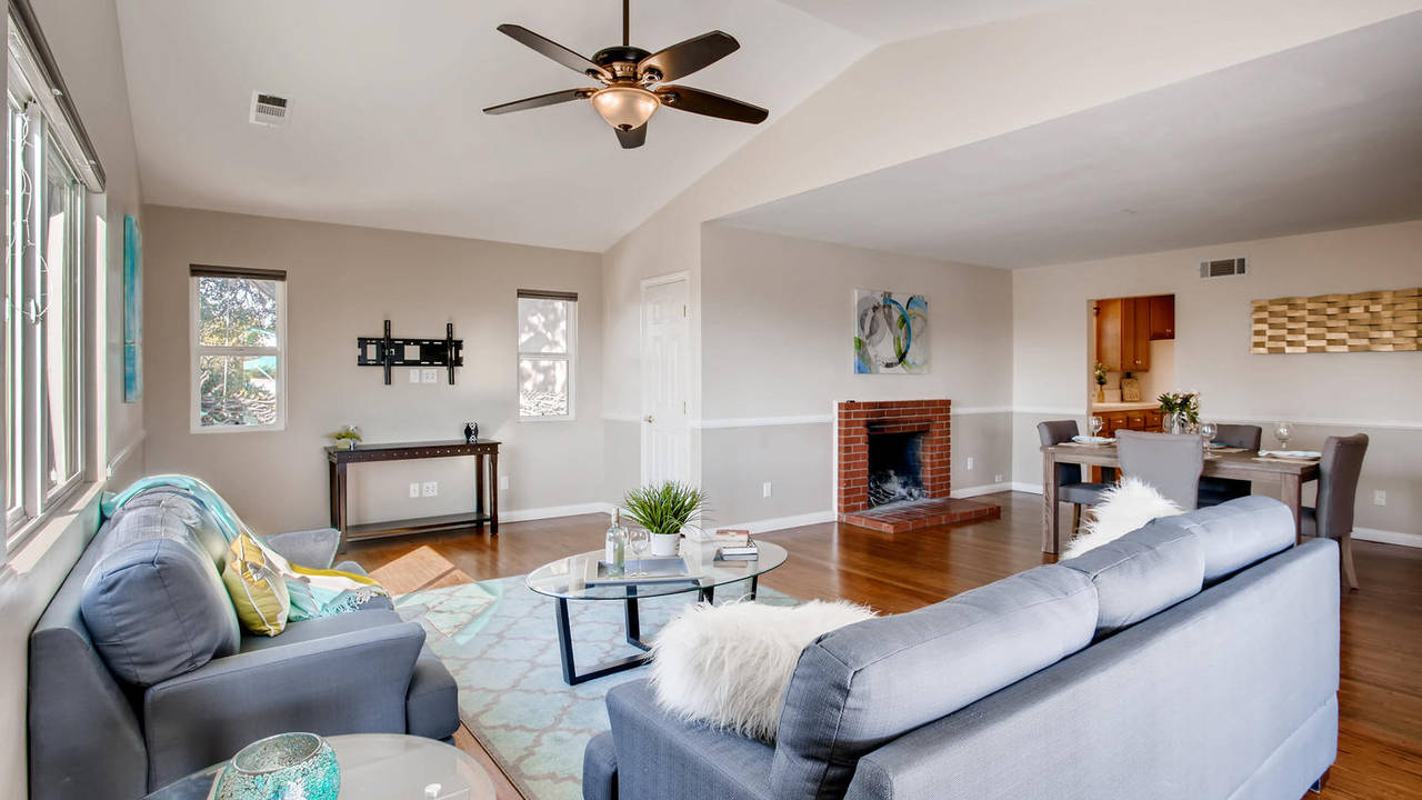 6361_Beatrice_Ct_San_Diego_CA-large-006-2-Living_Room-1500x1000-72dpi.jpg