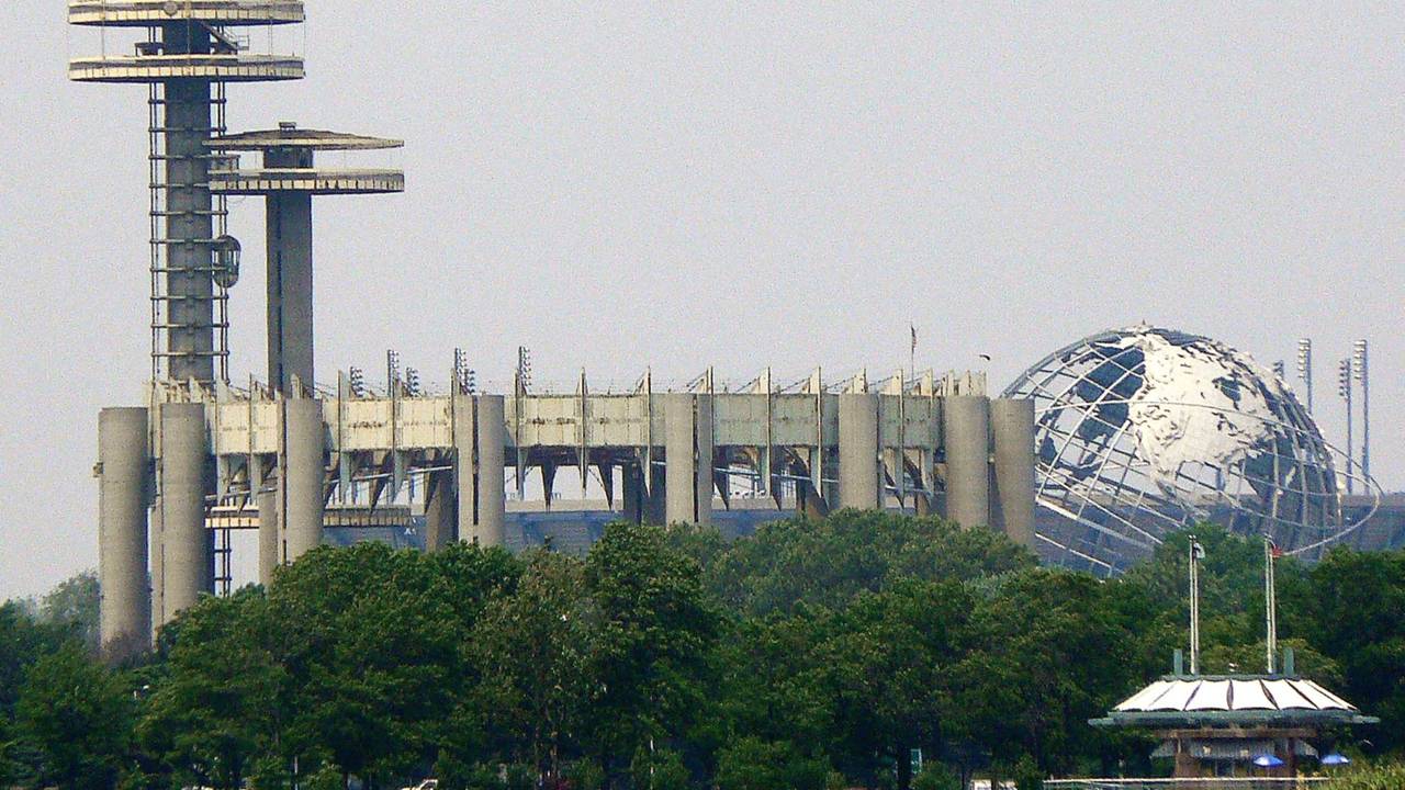 Flushing_Meadows_Corona_Park-2.jpg
