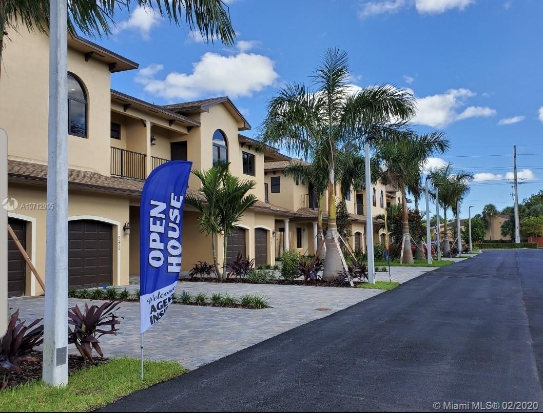 A New 3/2.5 Deer Lake Townhome SOLD in Pembroke Pines