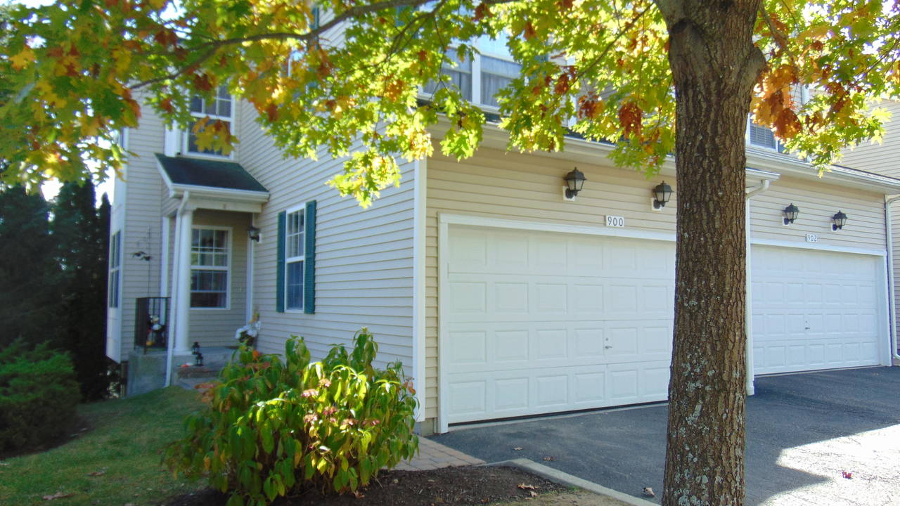Just Sold Townhome at Lexington MeadowsBethel,CT