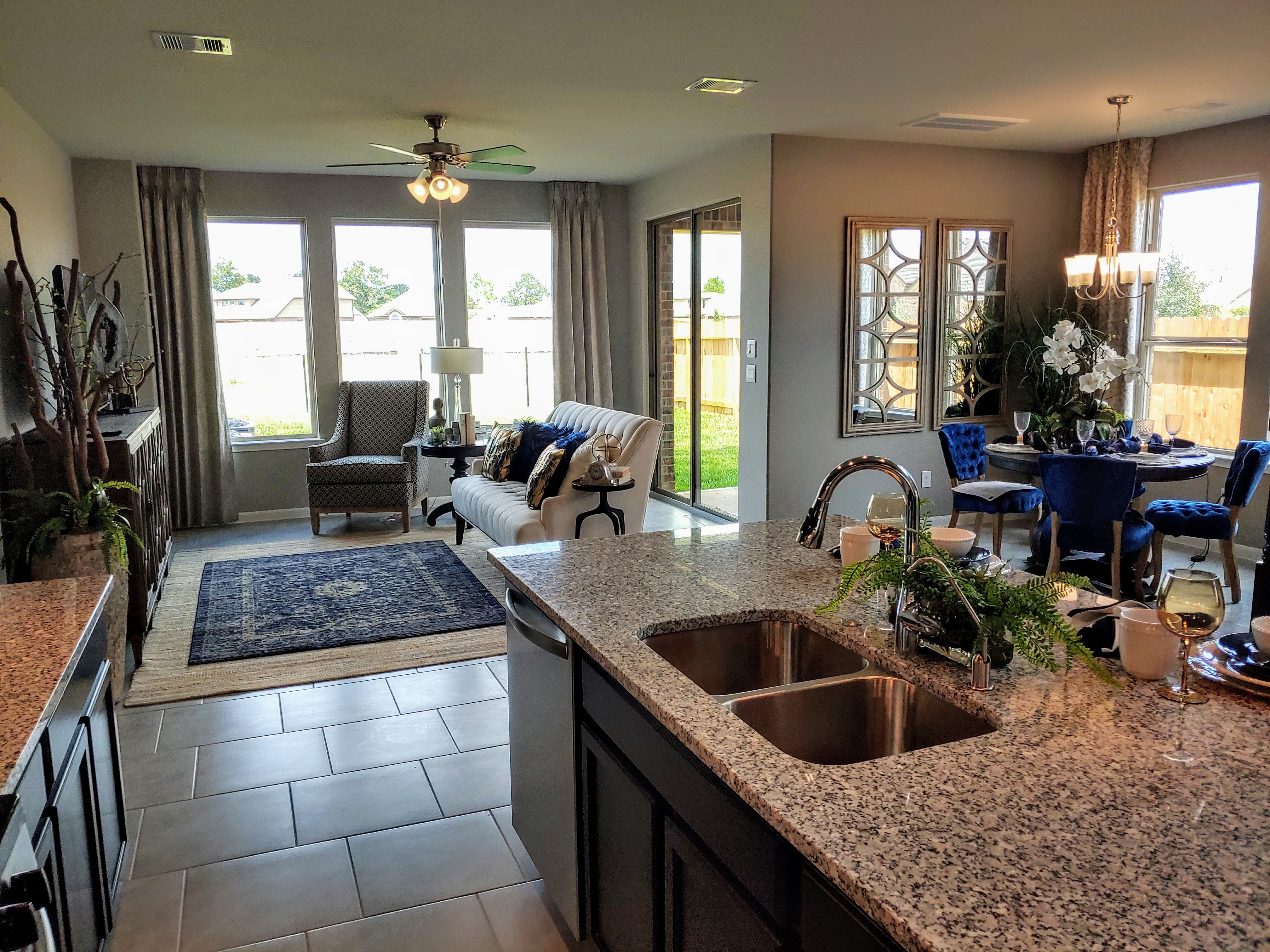 Townhomes for sale in Pearland with a garage and backya