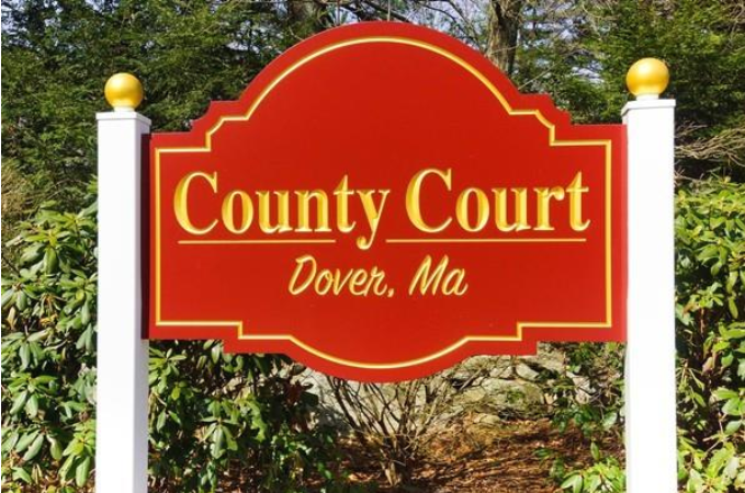 county_court_condos_in_dover_ma.png