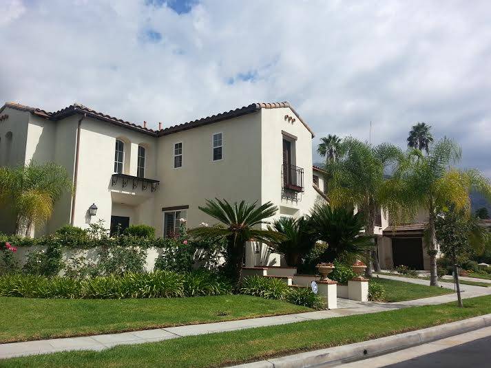 Altadena CA Homes in La Vina Gated Community