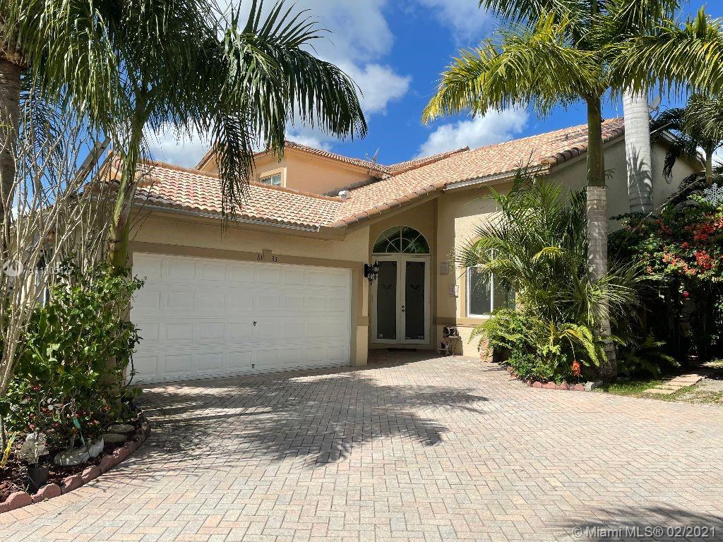 8133 S Madison Lakes Cir S, Davie FL 33328 Villa
