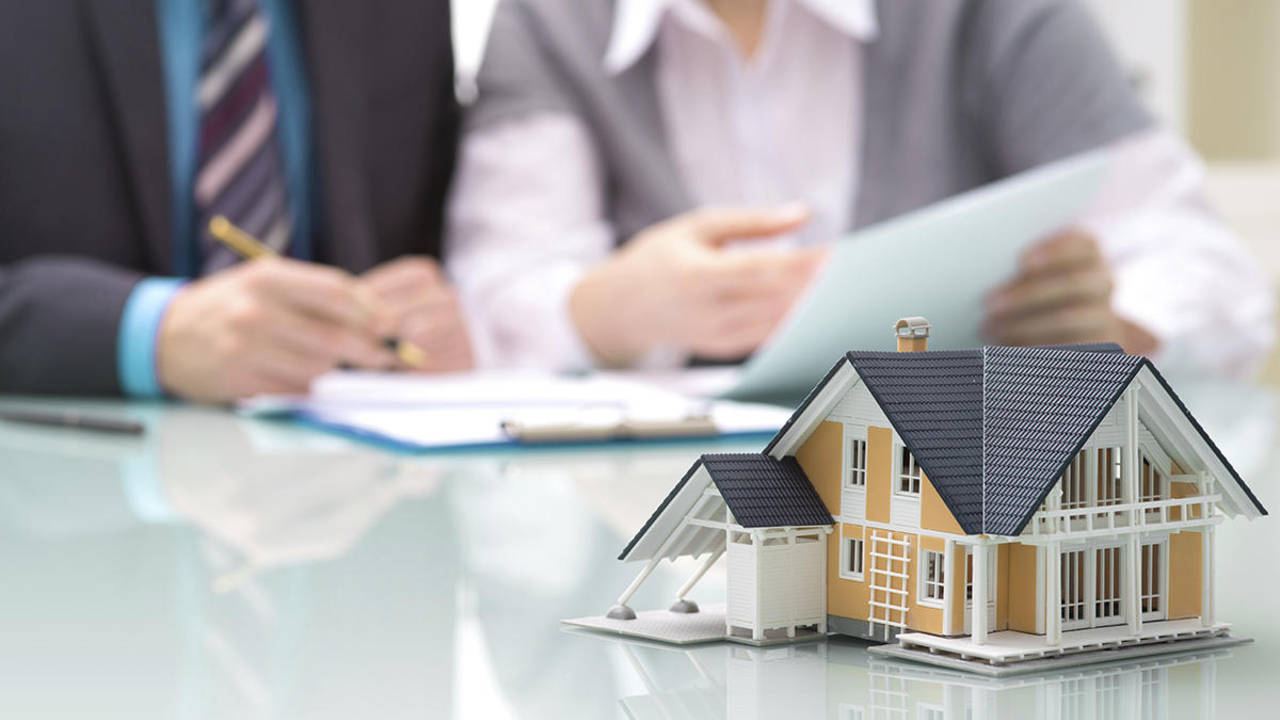 Real_Estate_Agents.jpg
