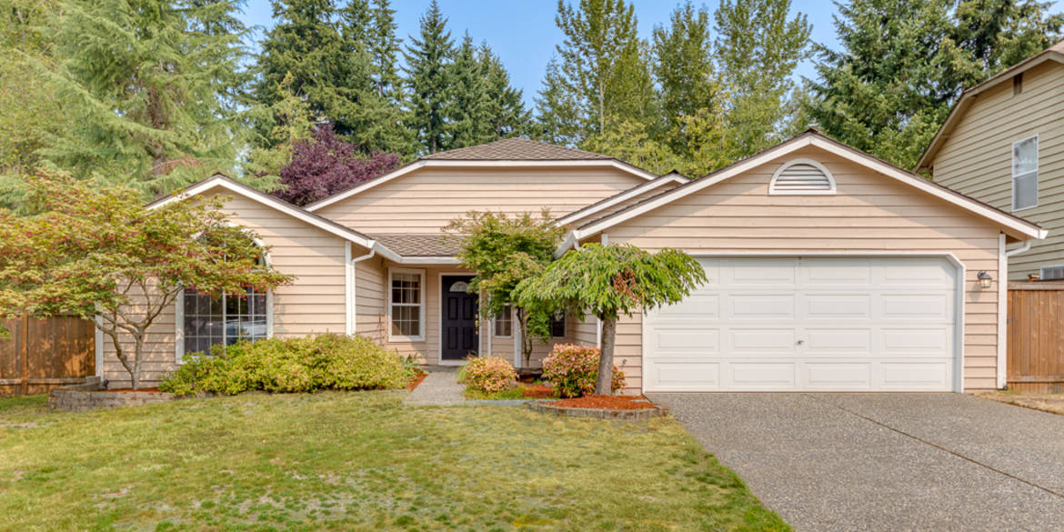 Private Yard and One Level Living in Silver Firs