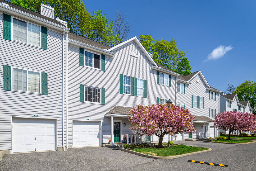 14_South_St_Danbury_CT_Townhouse_Southwoods.jpg