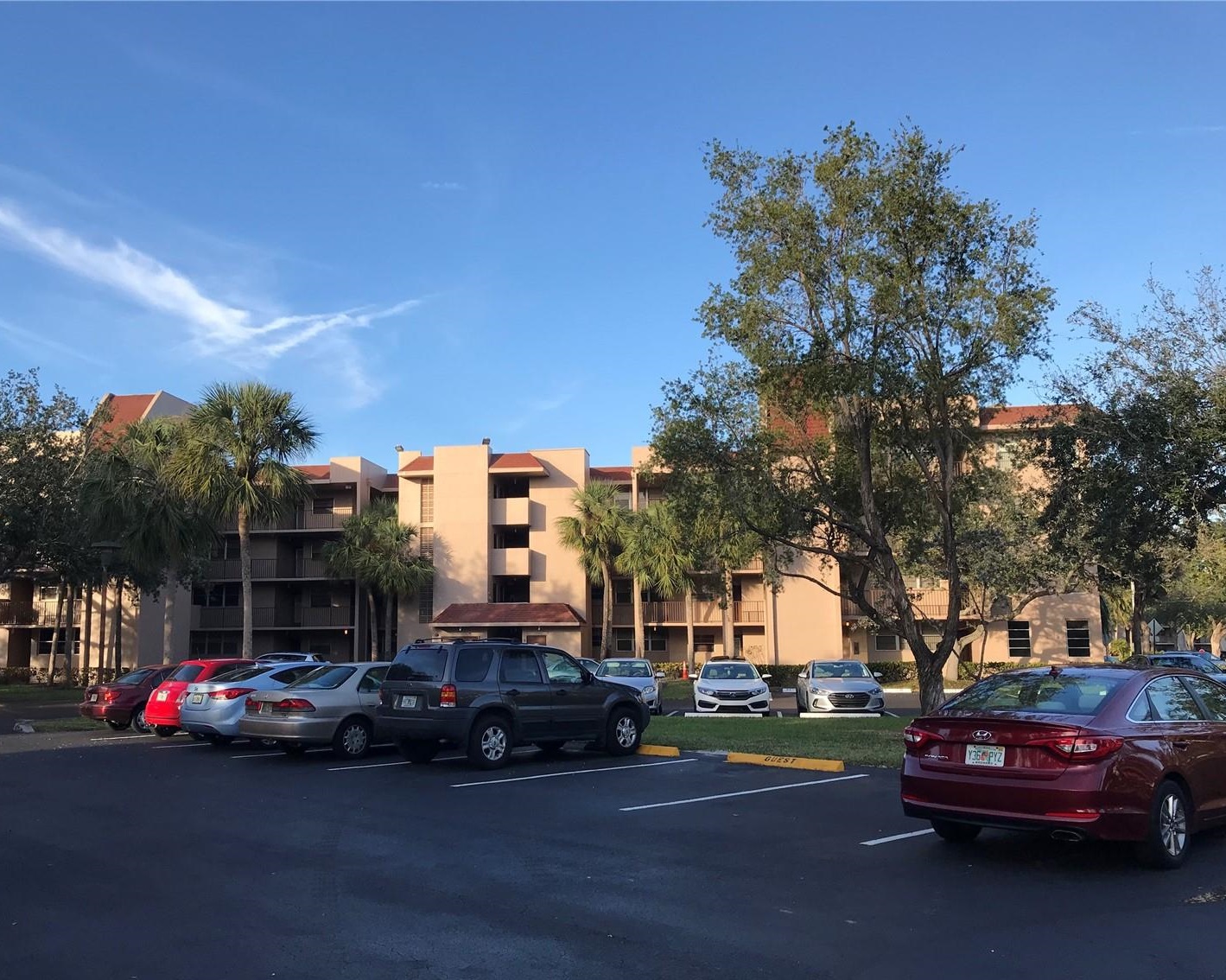 A 3 Bedroom, 2 Bath Corner Unit Condo Sold in Davie!