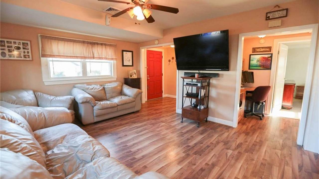G_Living_Room_2.jpg
