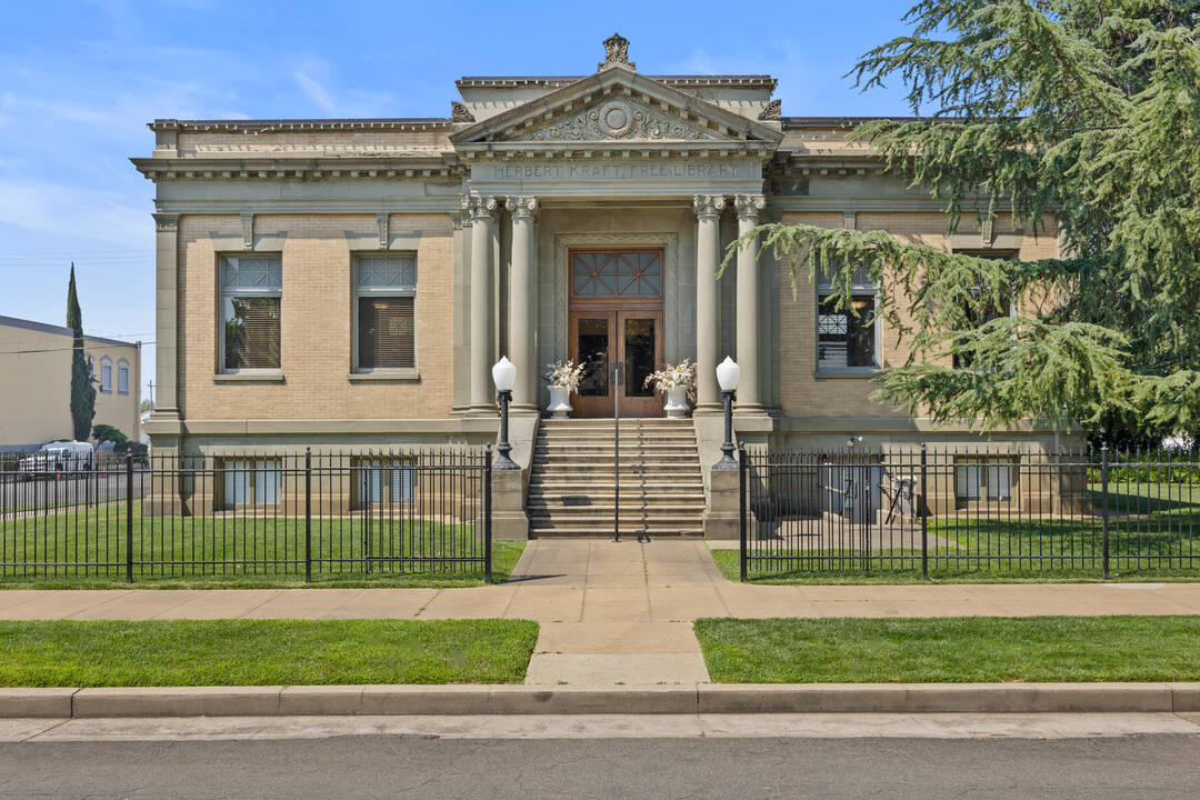 Real_Focus_Media_-_909_Jefferson-1.jpg
