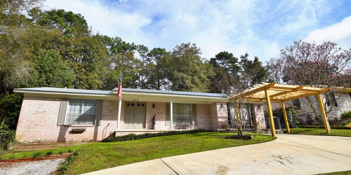 Amazing Home in Fairhope AL for Sale