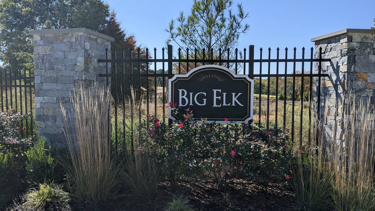 Big_elk_sign.jpg